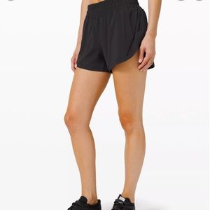 Lululemoon Tracker Short - Black